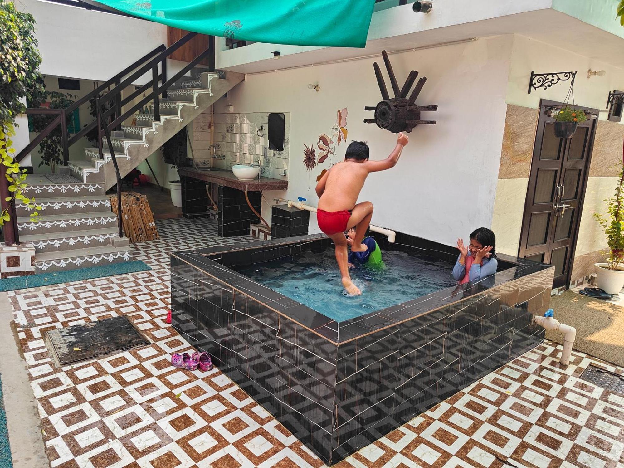 Shobhayan Inn, Airport Railway Station Pickup Free Ayodhya 외부 사진